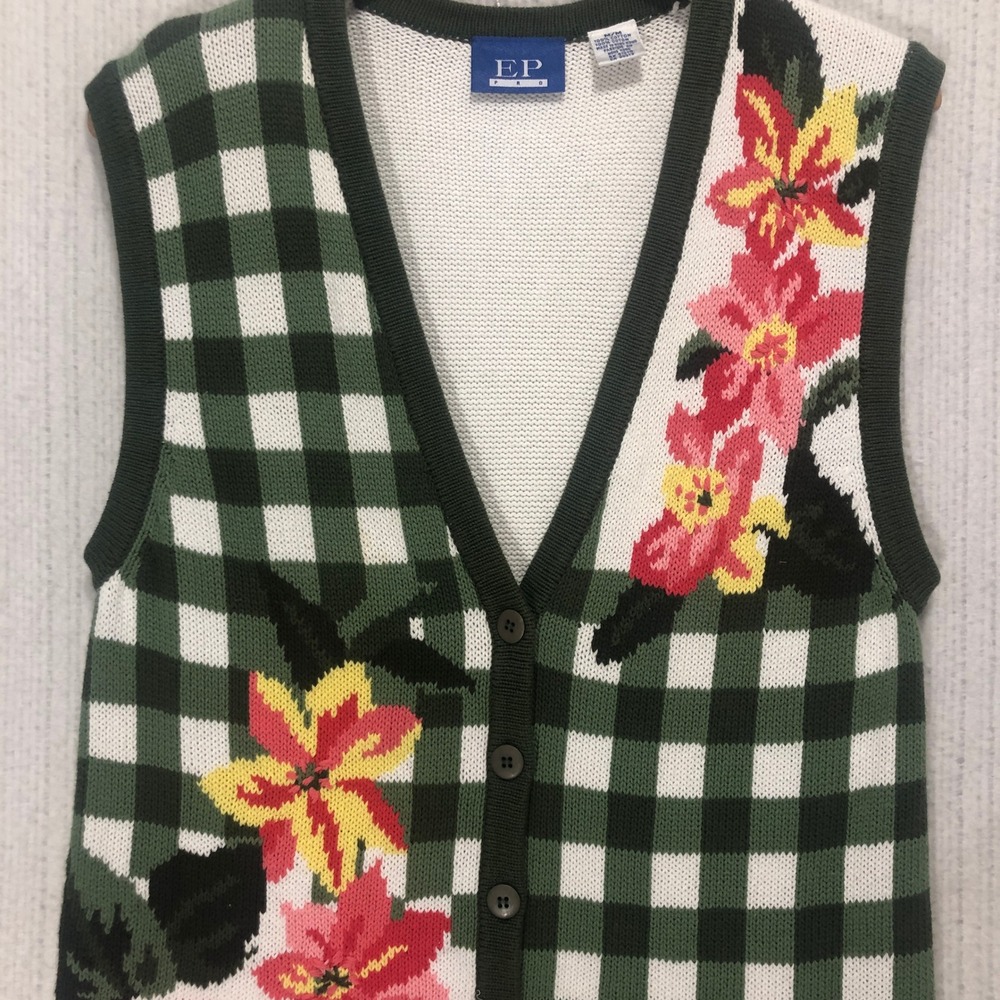 EP Pro Medium Knit Vest Green White Plaid Floral Sleeveless Sweater Top